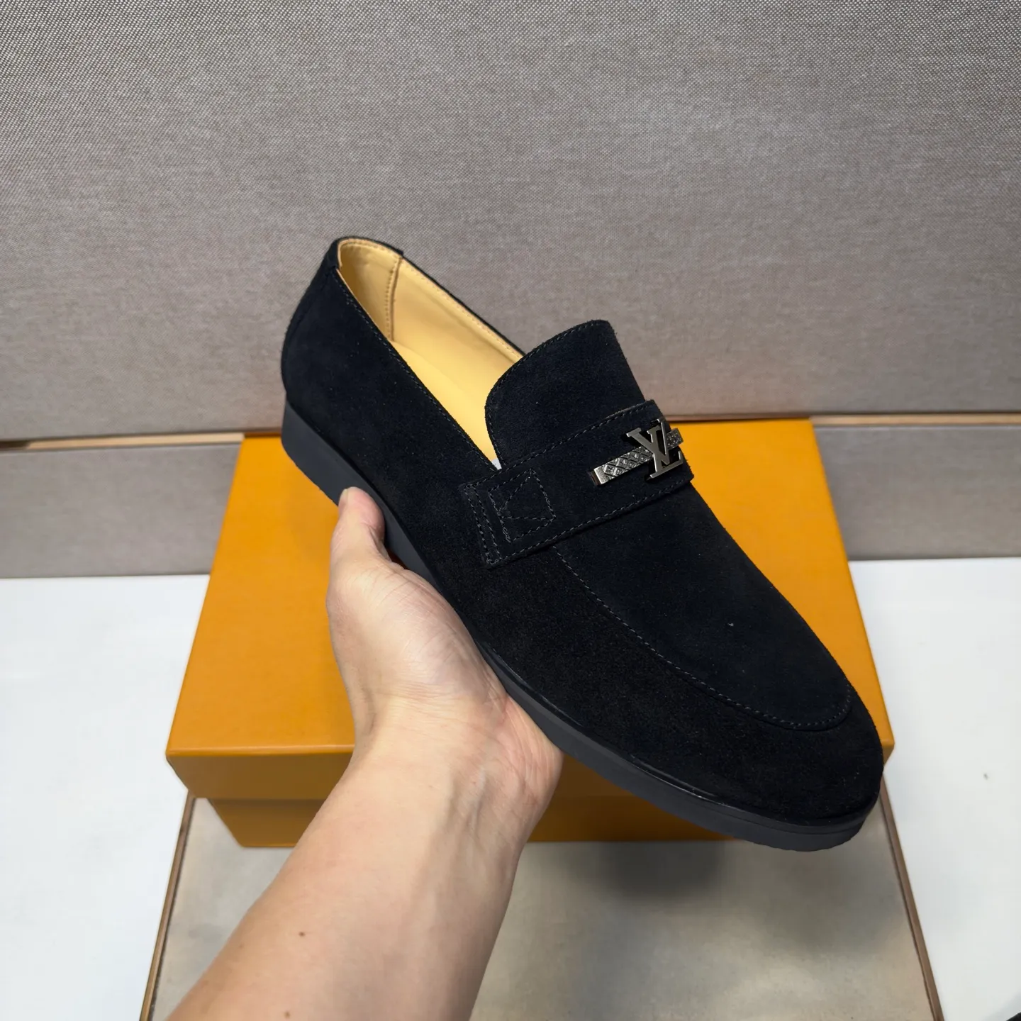 Men's men's shoes 💰pp442 [LV～] Men's casual shoes 2026z cabinet sales simultaneously 🔶Size: 38-44 #️⃣ 🔷4 colors🔜The upper is made of cowhide stitching ➕Cowhide lining, comfortable and breathable, sole: original comfortable and wear-resistant outsole, ⚠️real thing📱photographed🎬real thing is better📢📢📢